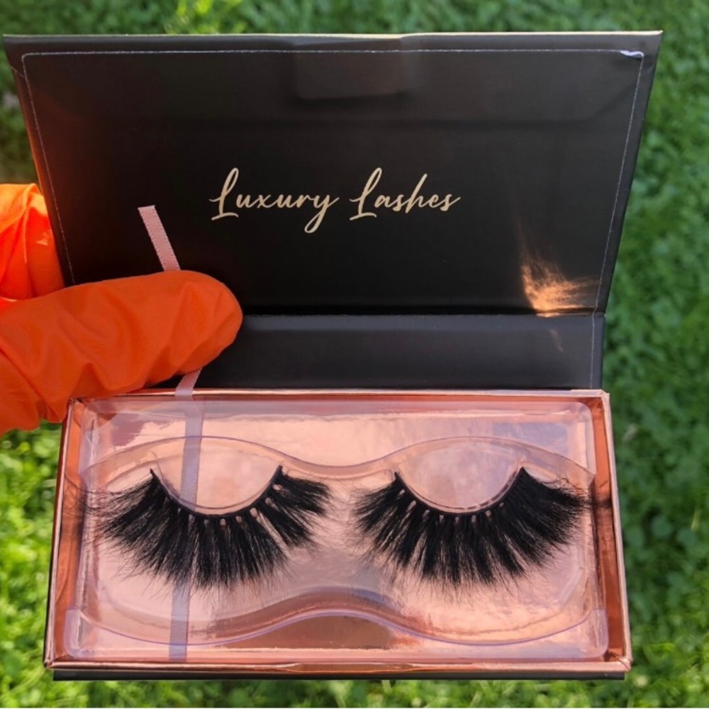 Luxury Faux Mink Lashes Style 972, 25mm lashes, Mega Volume Lashes